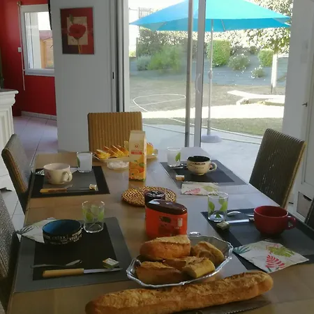 Kwatera prywatna D'hotes Chez Nanou La Puyfolaise - 1 Ou 2 *